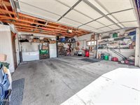 3064 Ontario Lane, Bismarck, ND 58503