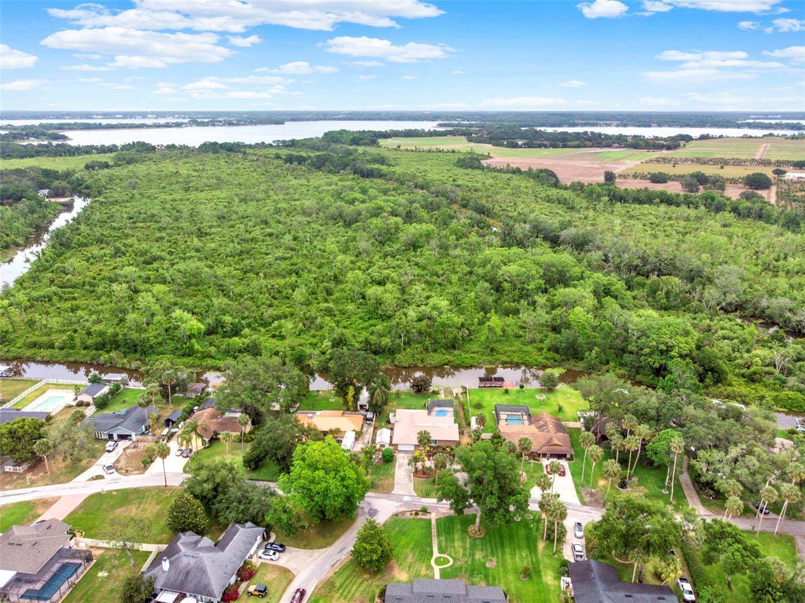 28136 Tammi Drive, Tavares, FL 32778