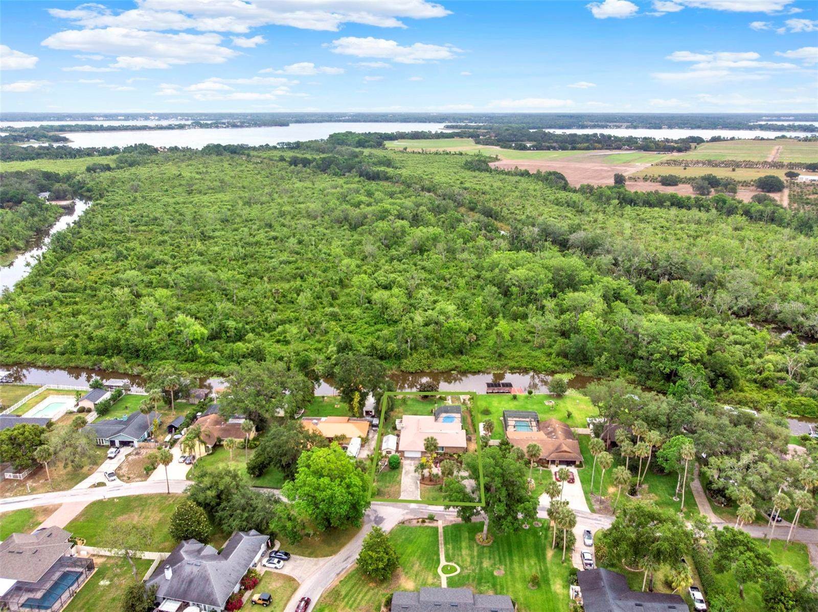 28136 Tammi Drive, Tavares, FL 32778