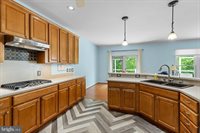 24 Dayton Circle, Fredericksburg, VA 22406