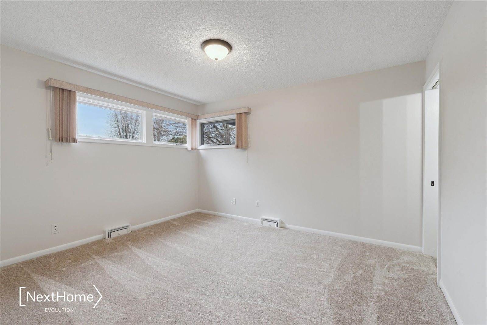 45220 Sunrise Lane, VanBurenCharterTownship_Wayne, MI 48111