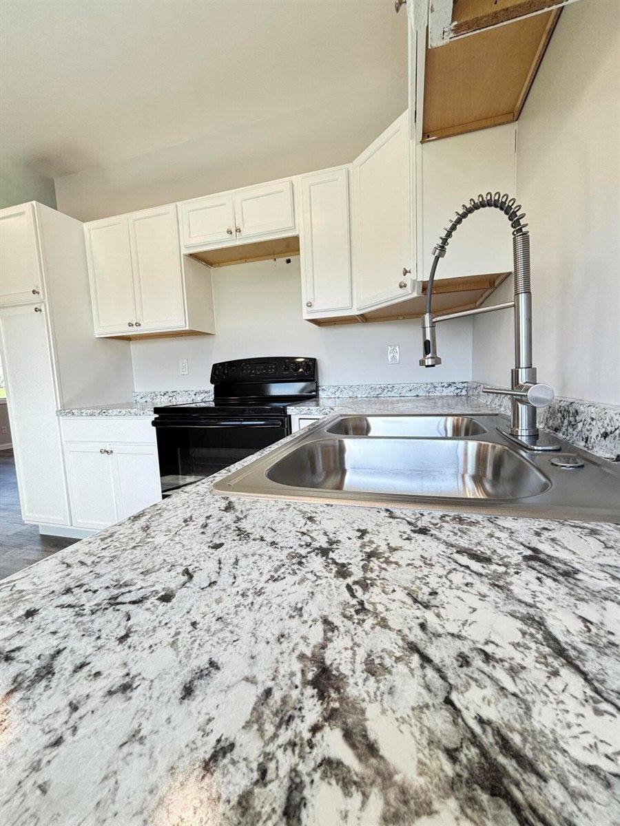 6 Indian Heights Drive, Saint Albans, ME 04971