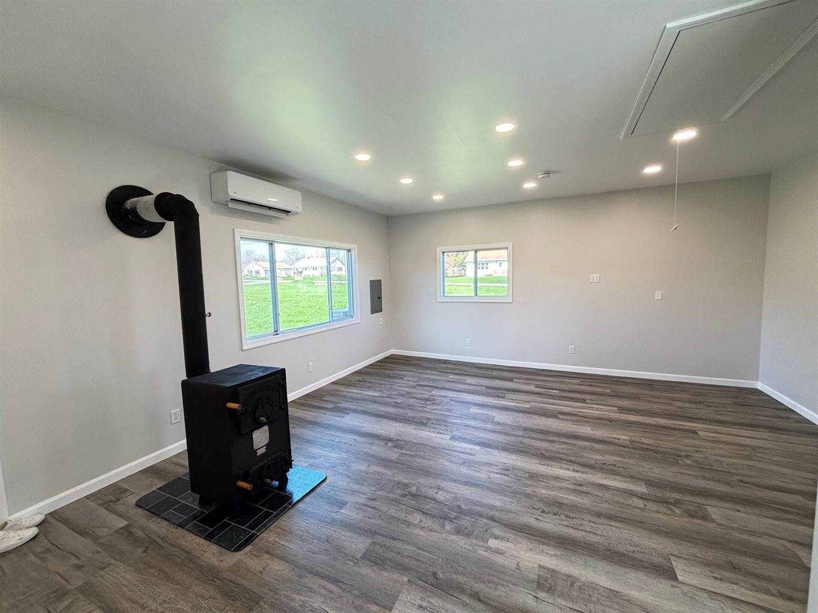 6 Indian Heights Drive, Saint Albans, ME 04971