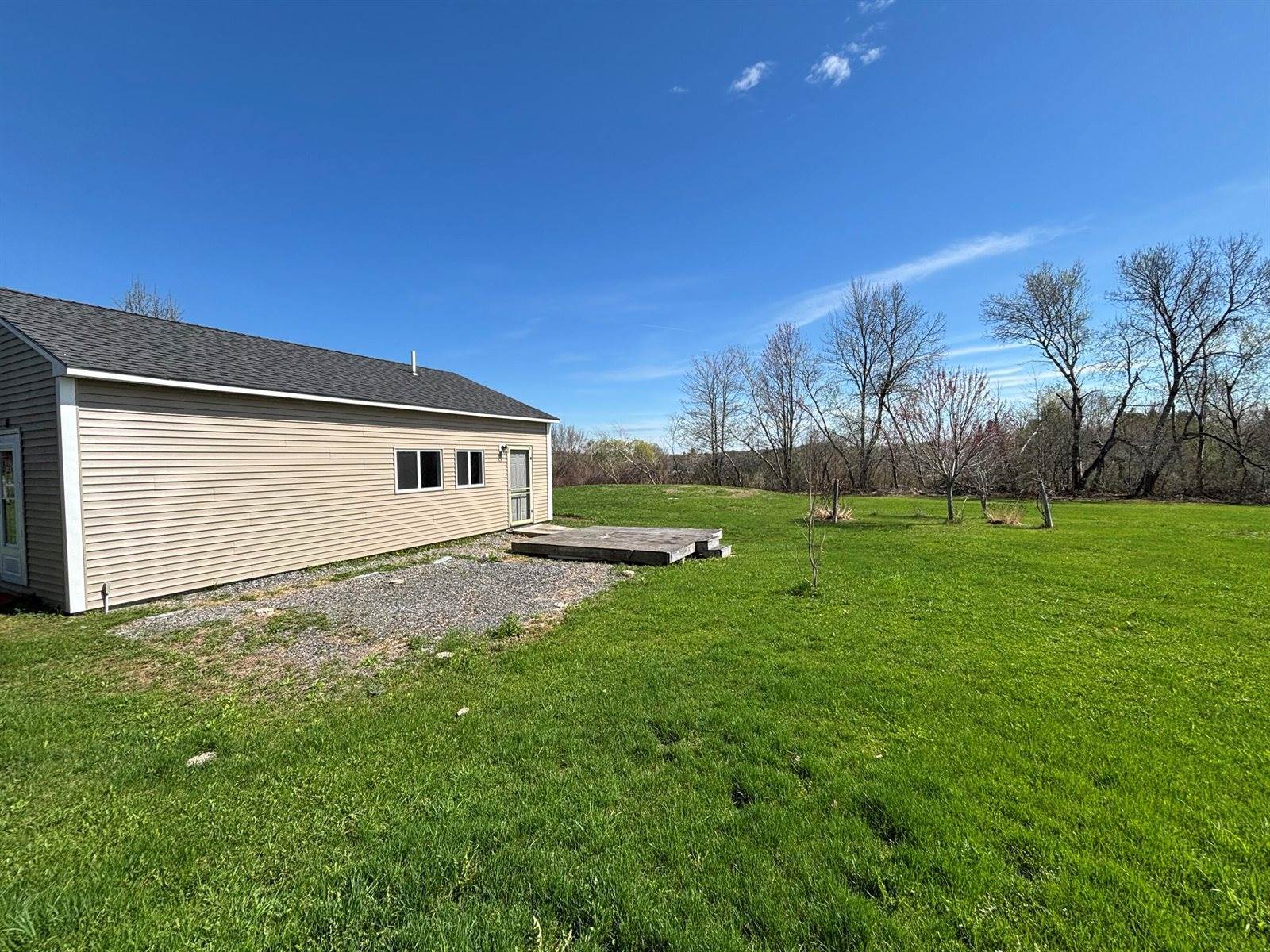 6 Indian Heights Drive, Saint Albans, ME 04971