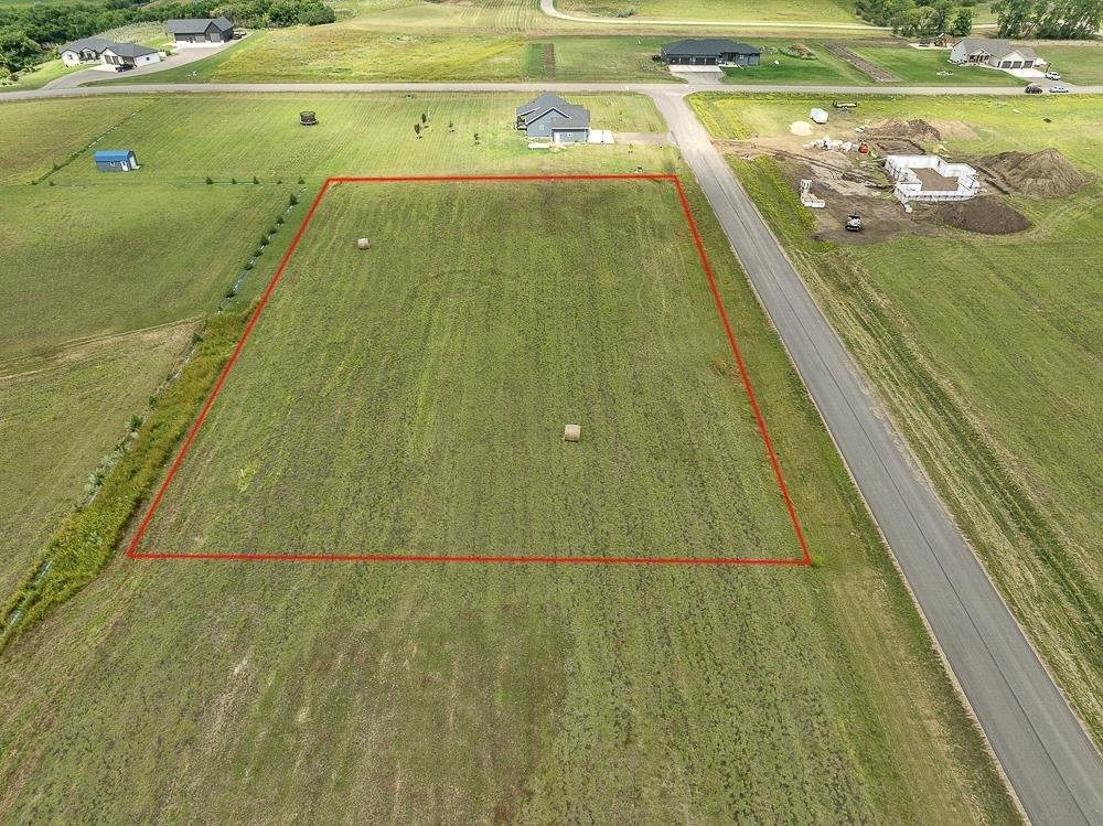 4510 26th St SE, Minot, ND 58701