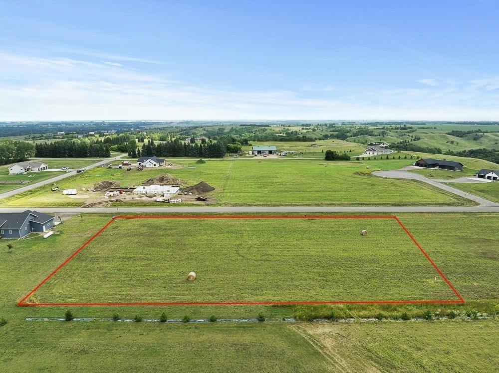 4510 26th St SE, Minot, ND 58701