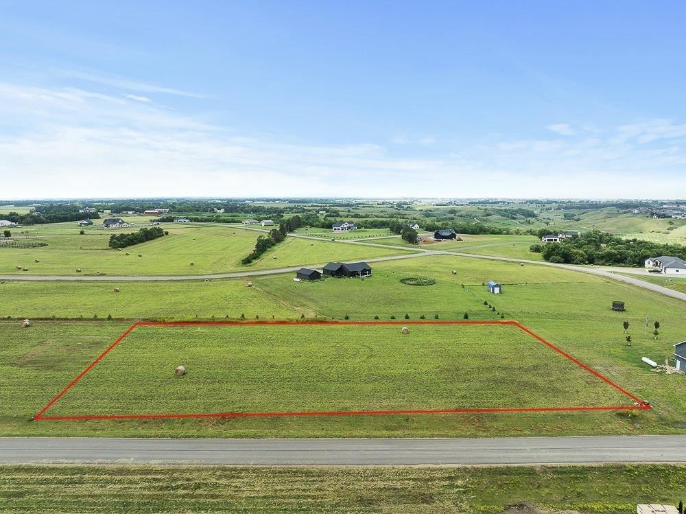 4510 26th St SE, Minot, ND 58701