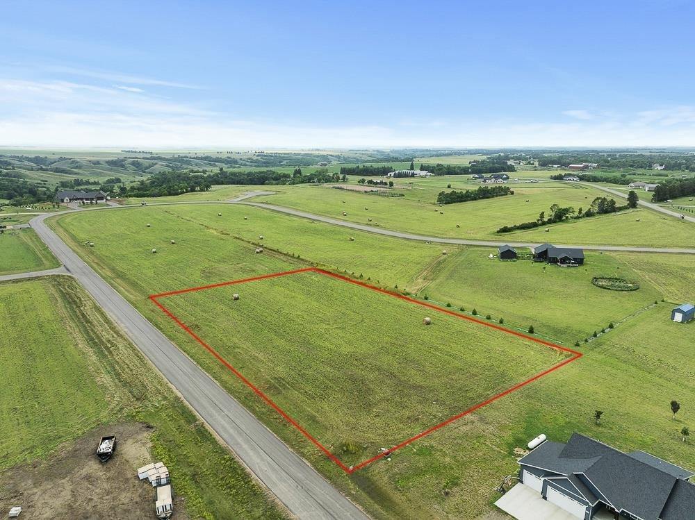 4510 26th St SE, Minot, ND 58701