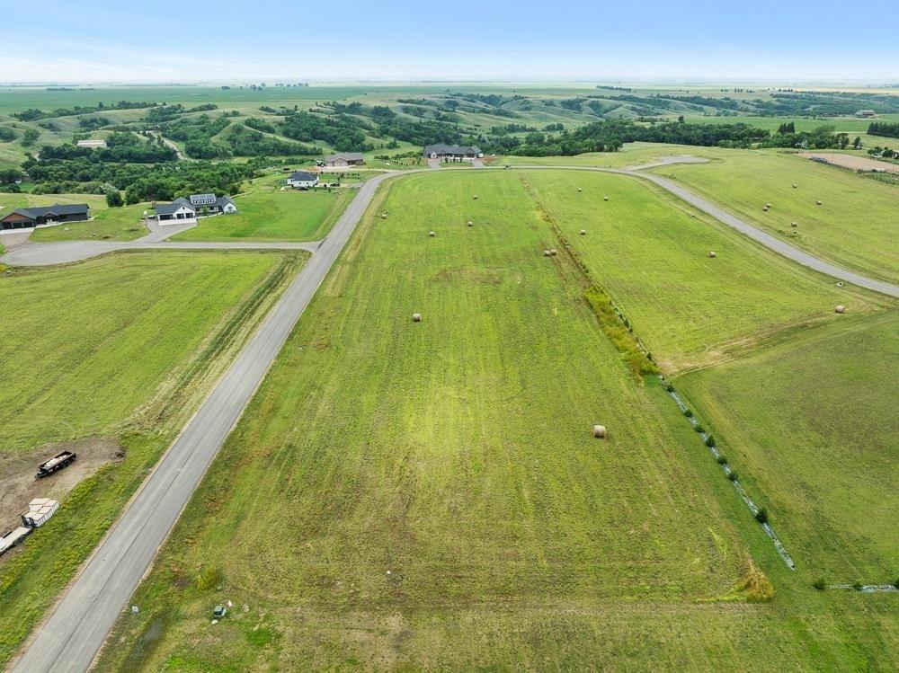 4510 26th St SE, Minot, ND 58701