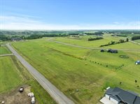 4510 26th St SE, Minot, ND 58701