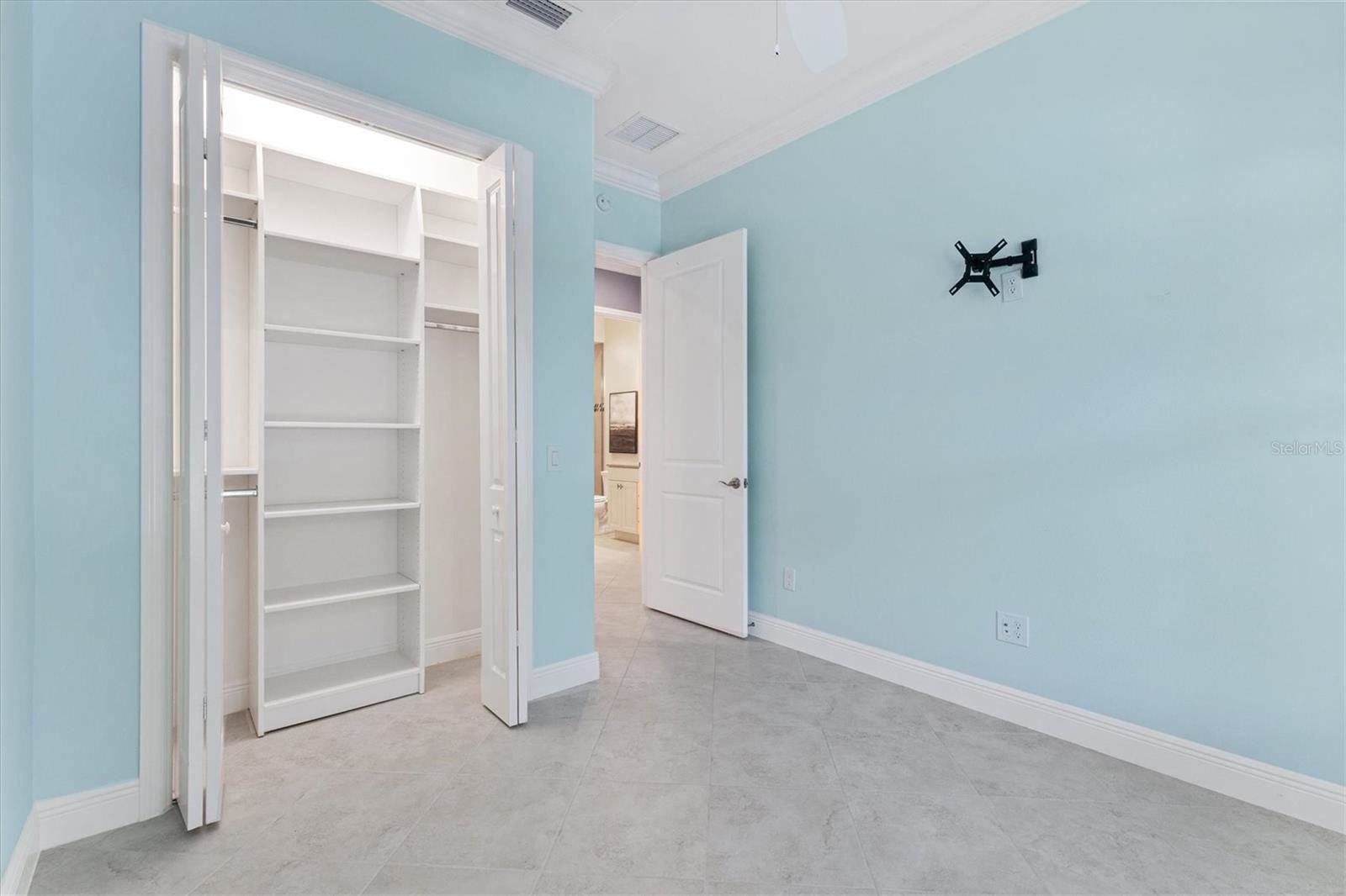 6988 Lawrenceville Way, The Villages, FL 34762