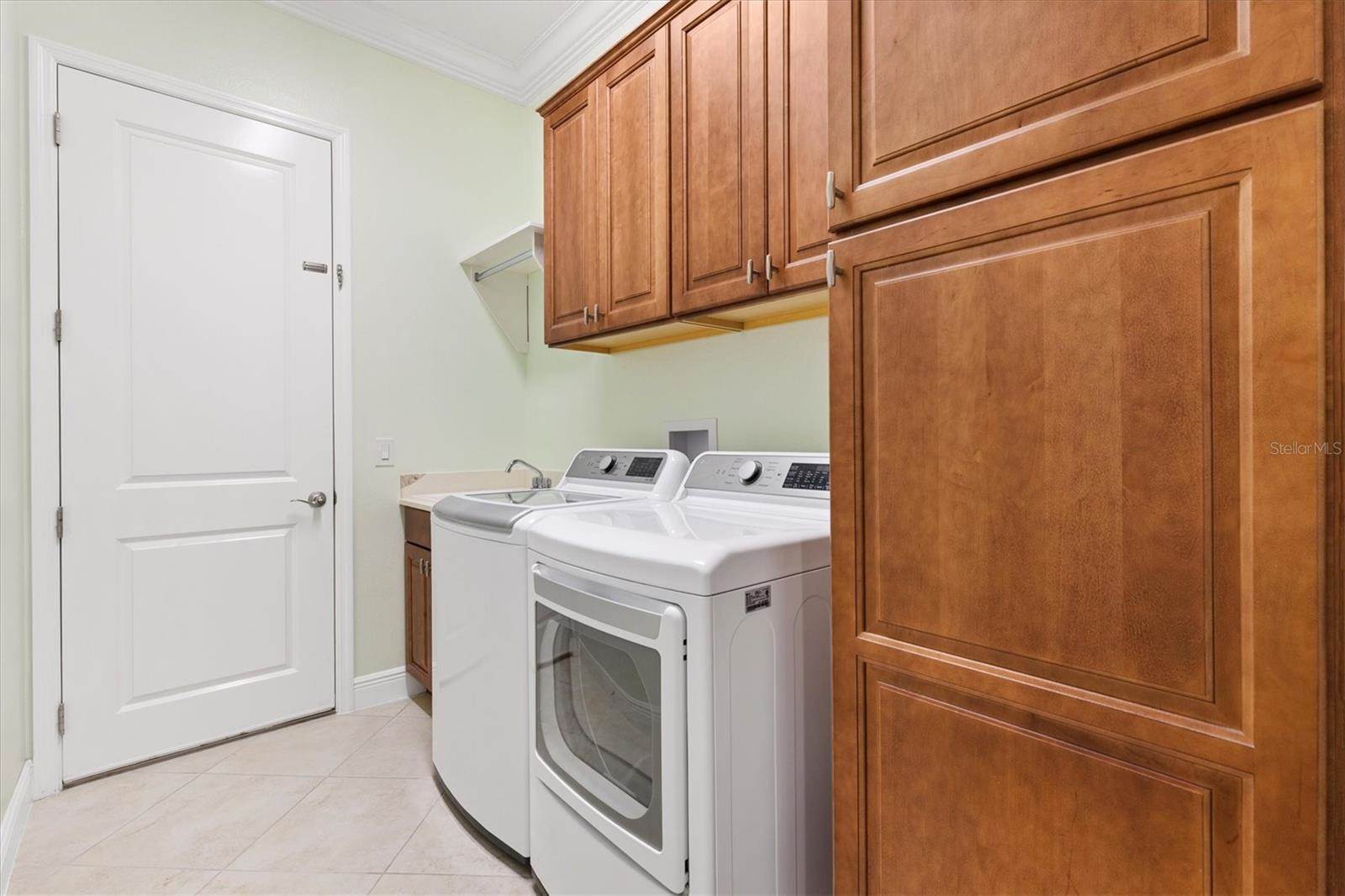 6988 Lawrenceville Way, The Villages, FL 34762