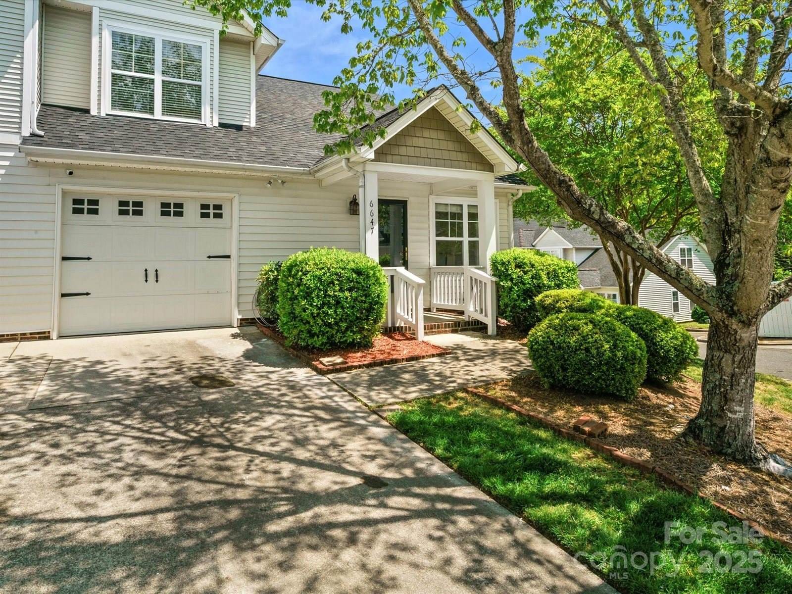 6647 Vlosi Drive, Charlotte, NC 28226