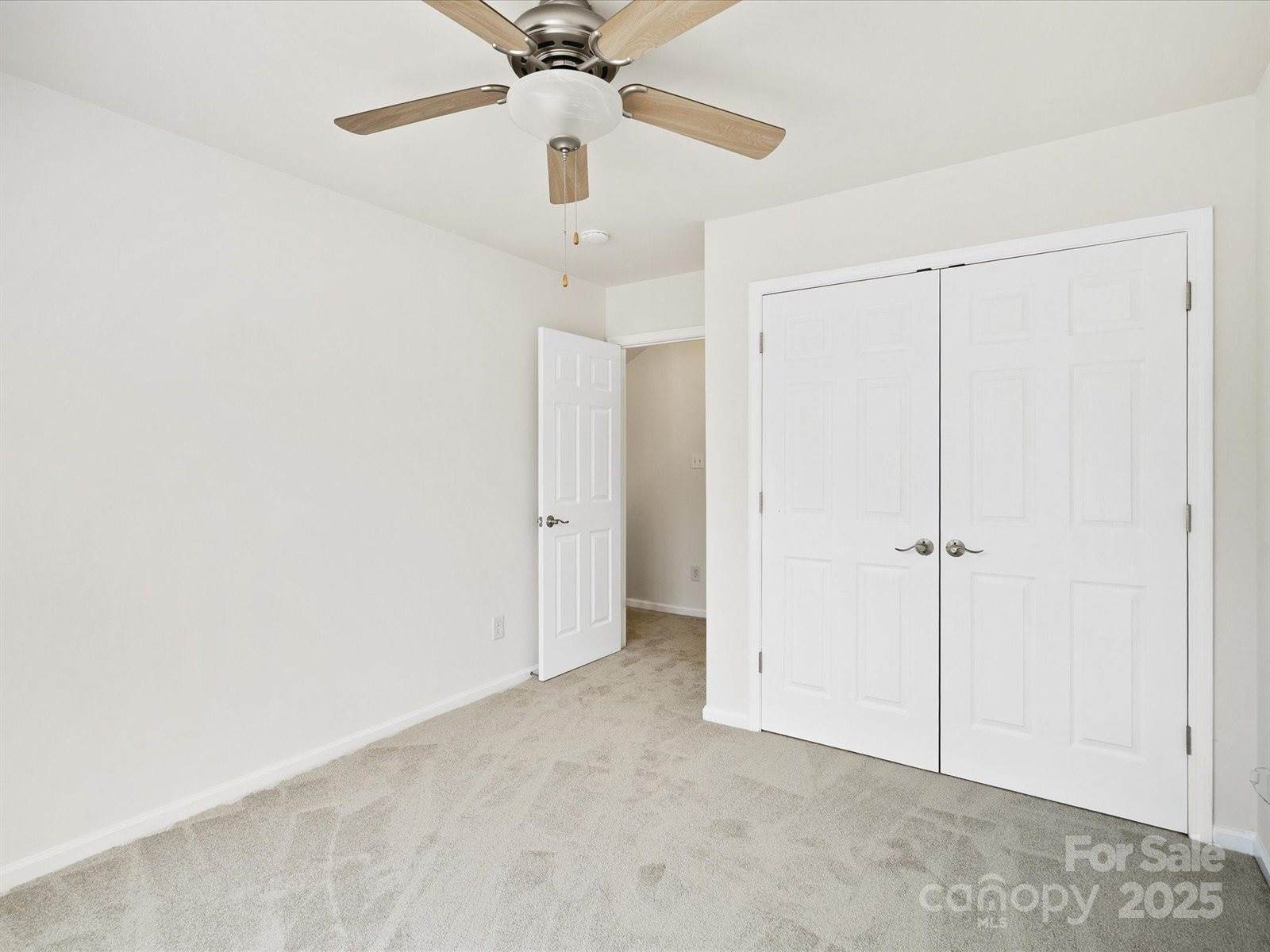 6647 Vlosi Drive, Charlotte, NC 28226