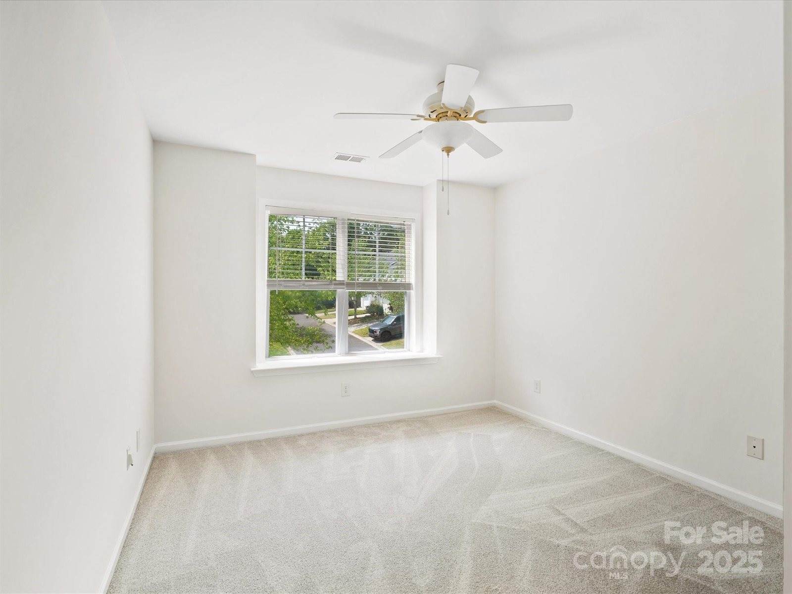 6647 Vlosi Drive, Charlotte, NC 28226