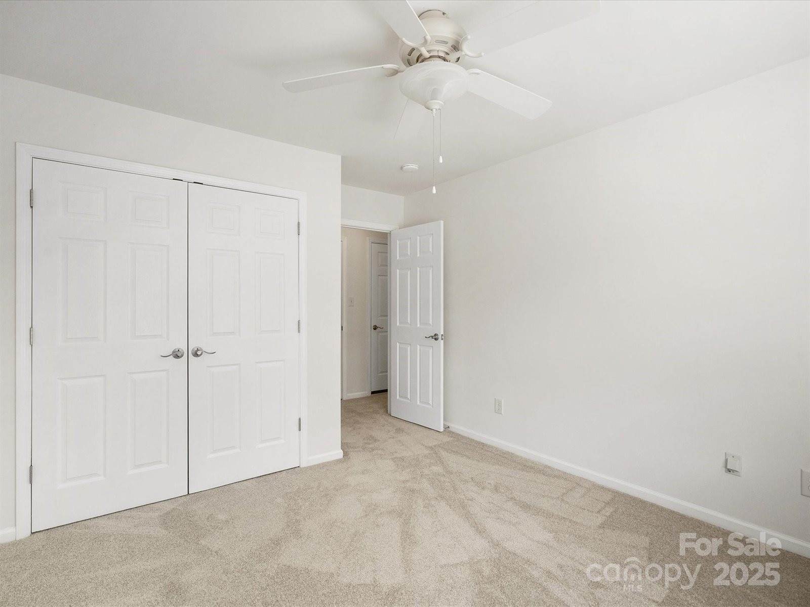 6647 Vlosi Drive, Charlotte, NC 28226