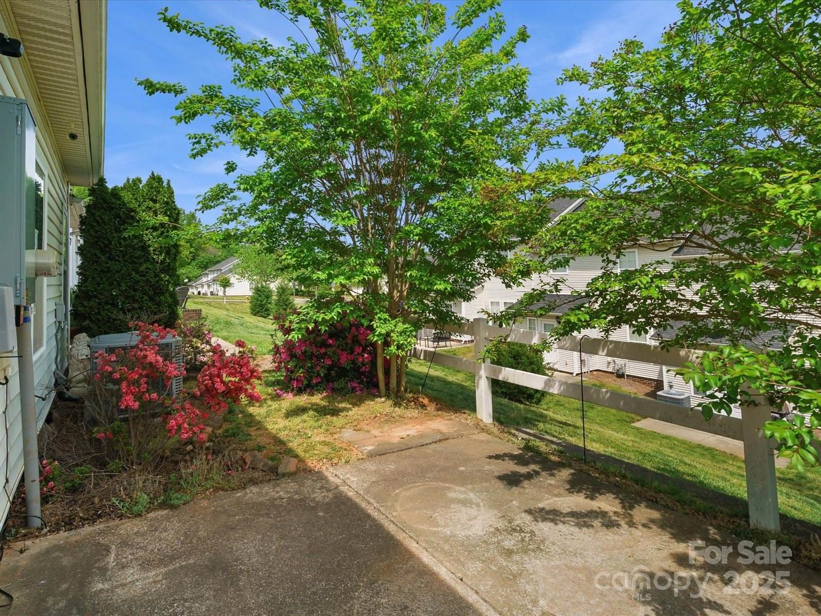 6647 Vlosi Drive, Charlotte, NC 28226