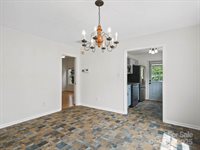 6647 Vlosi Drive, Charlotte, NC 28226