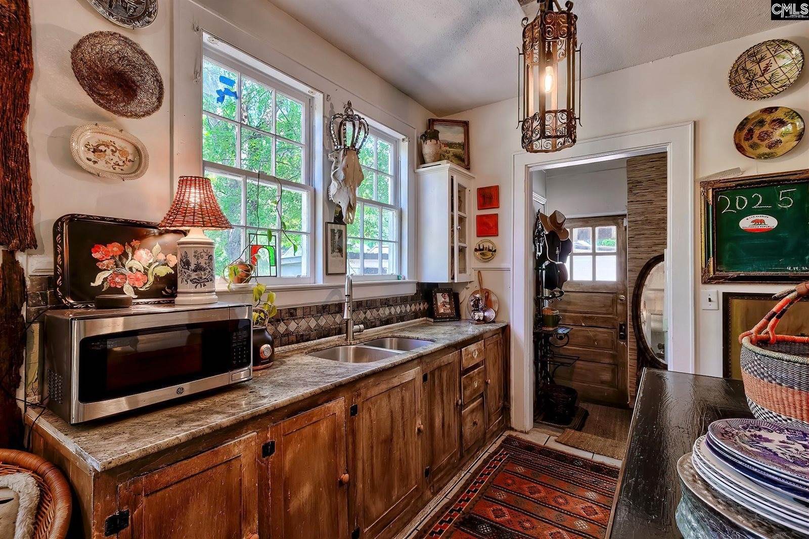 6204 Woodlawn, Columbia, SC 29209