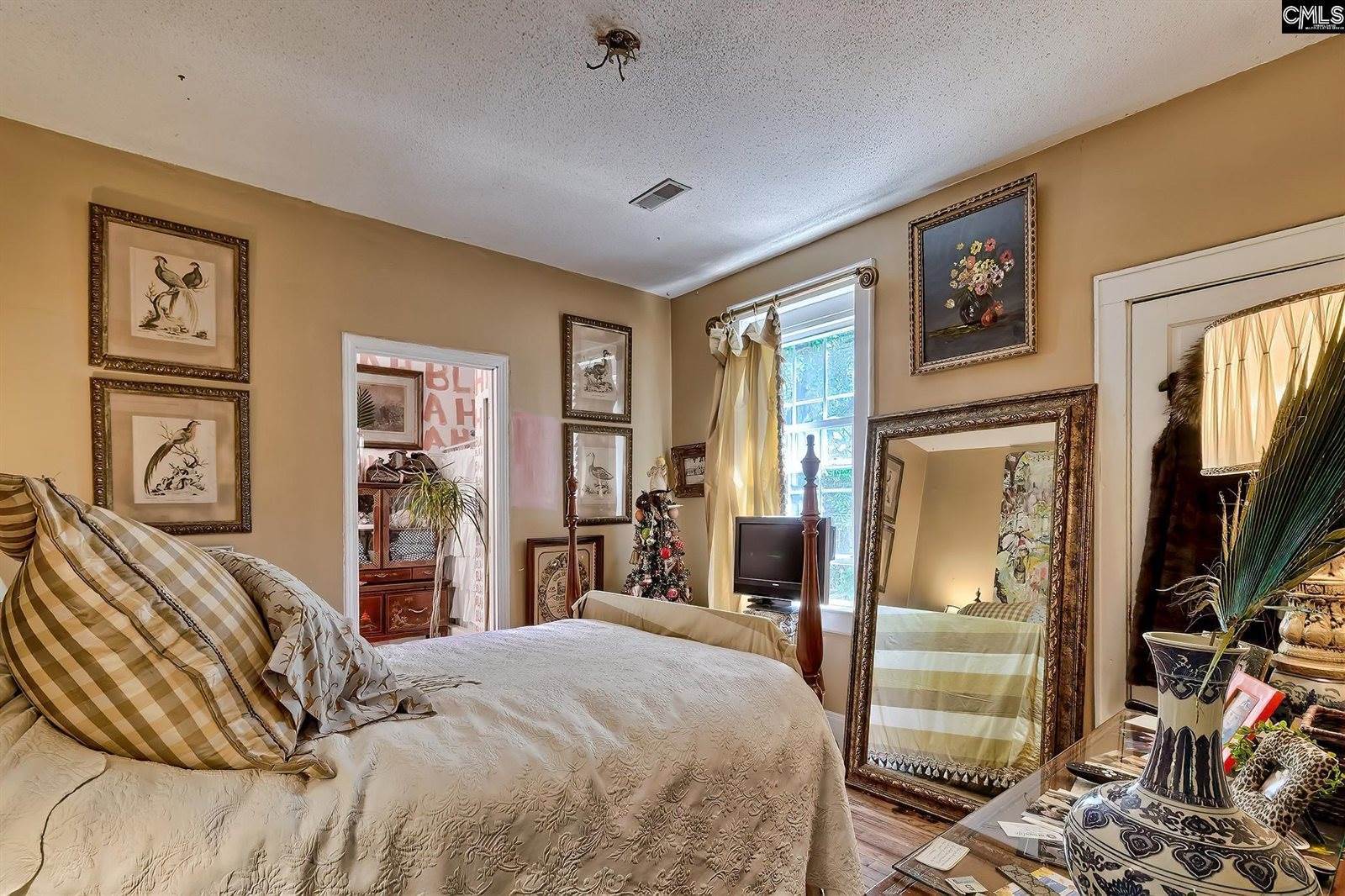 6204 Woodlawn, Columbia, SC 29209