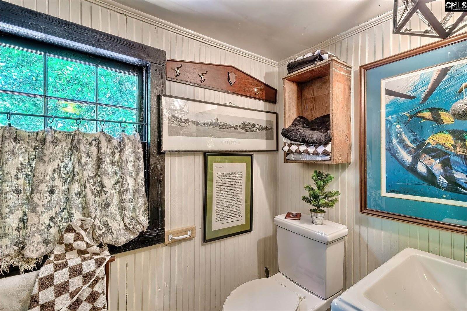 6204 Woodlawn, Columbia, SC 29209