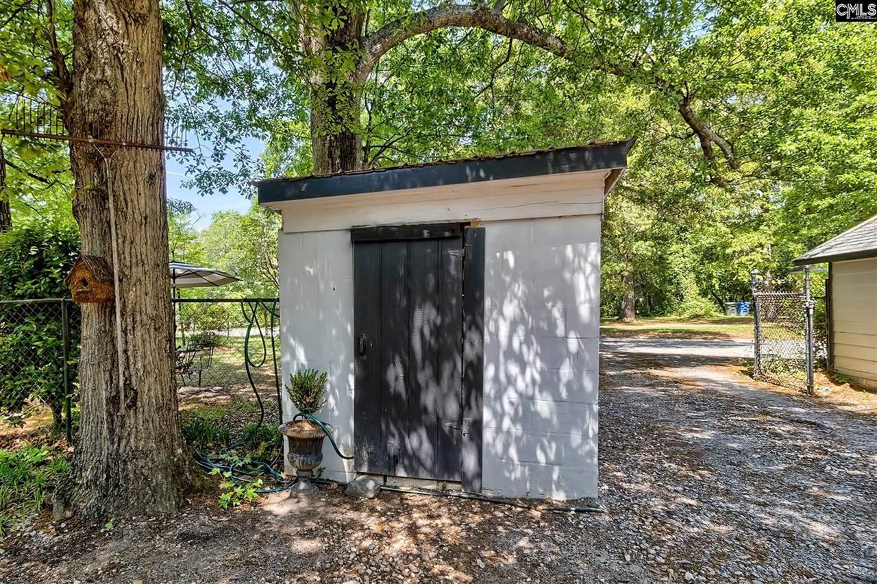 6204 Woodlawn, Columbia, SC 29209