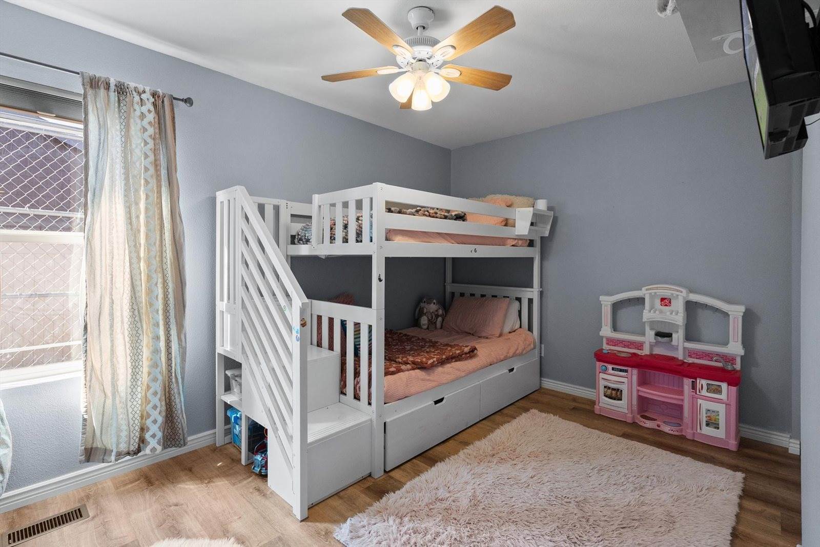 1208 Klondyke Loop, Somers, MT 59932