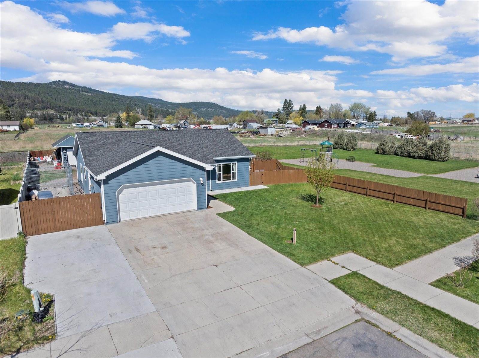 1208 Klondyke Loop, Somers, MT 59932