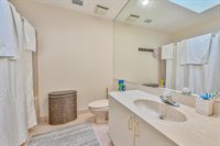 16 Wimbledon Drive, Roslyn, NY 11576