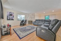 16 Wimbledon Drive, Roslyn, NY 11576