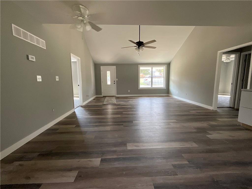 300 Maple Terrace, Maysville, MO 64469