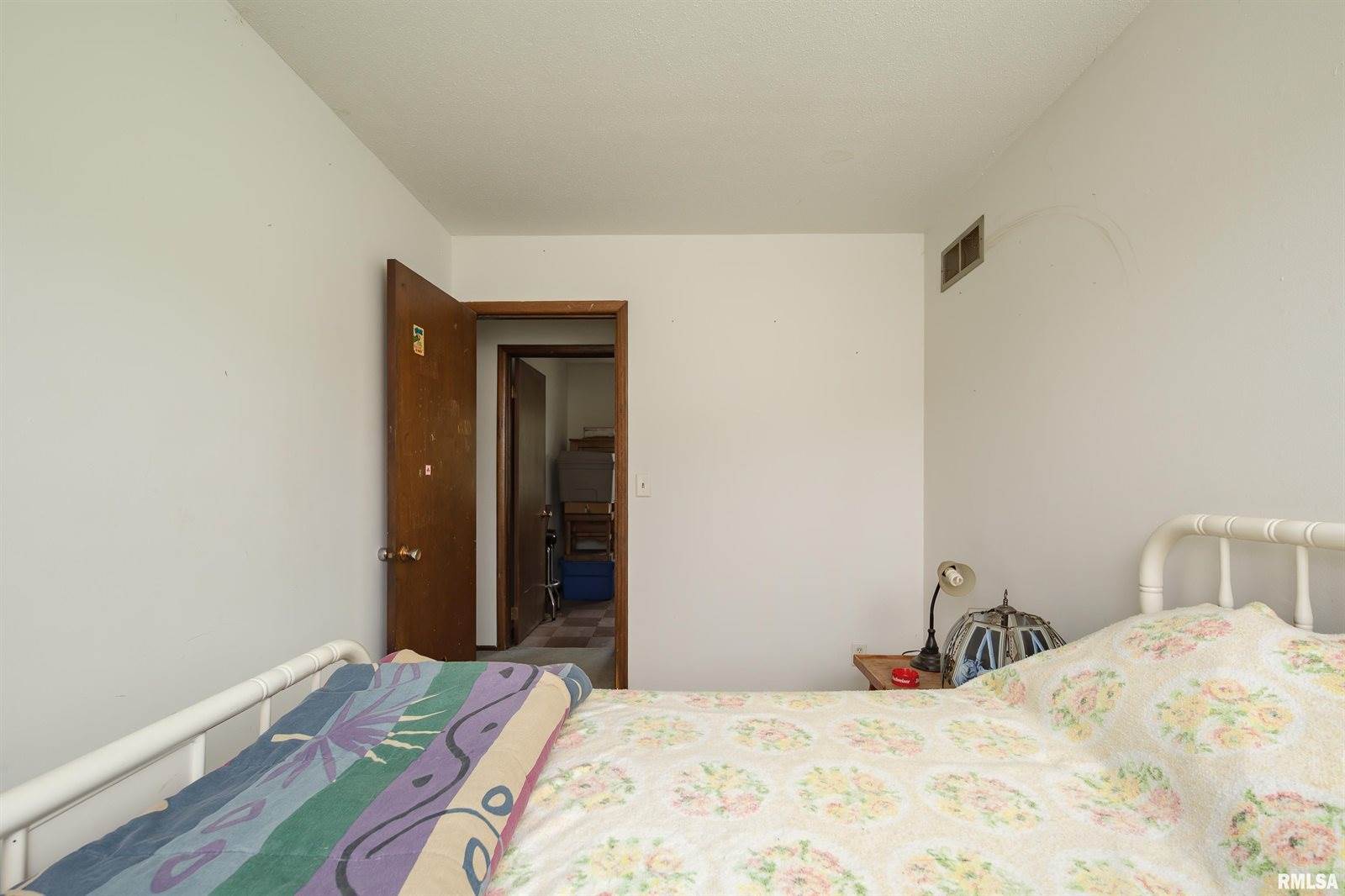 676 West 57TH Street, Davenport, IA 52806