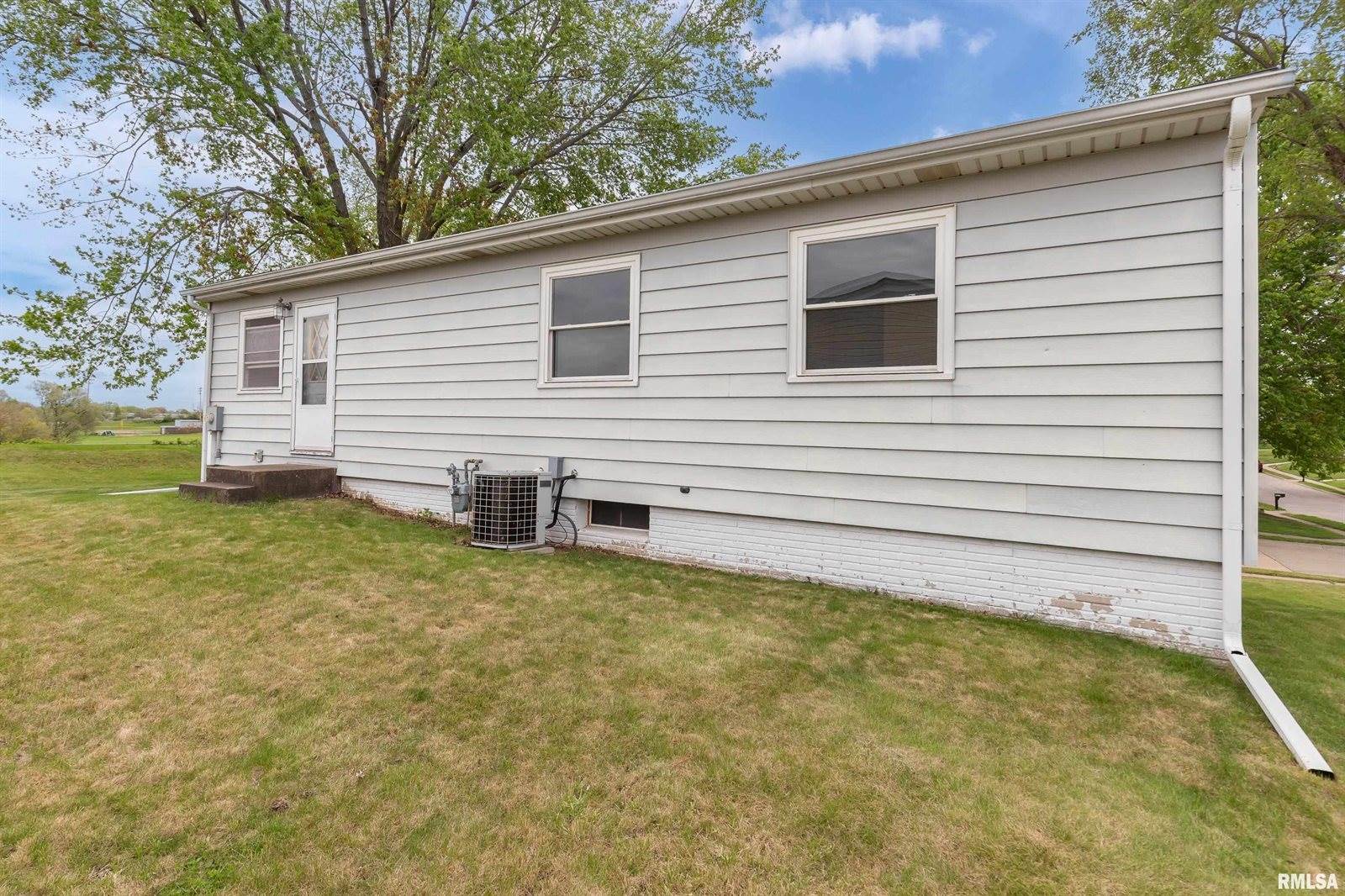 676 West 57TH Street, Davenport, IA 52806