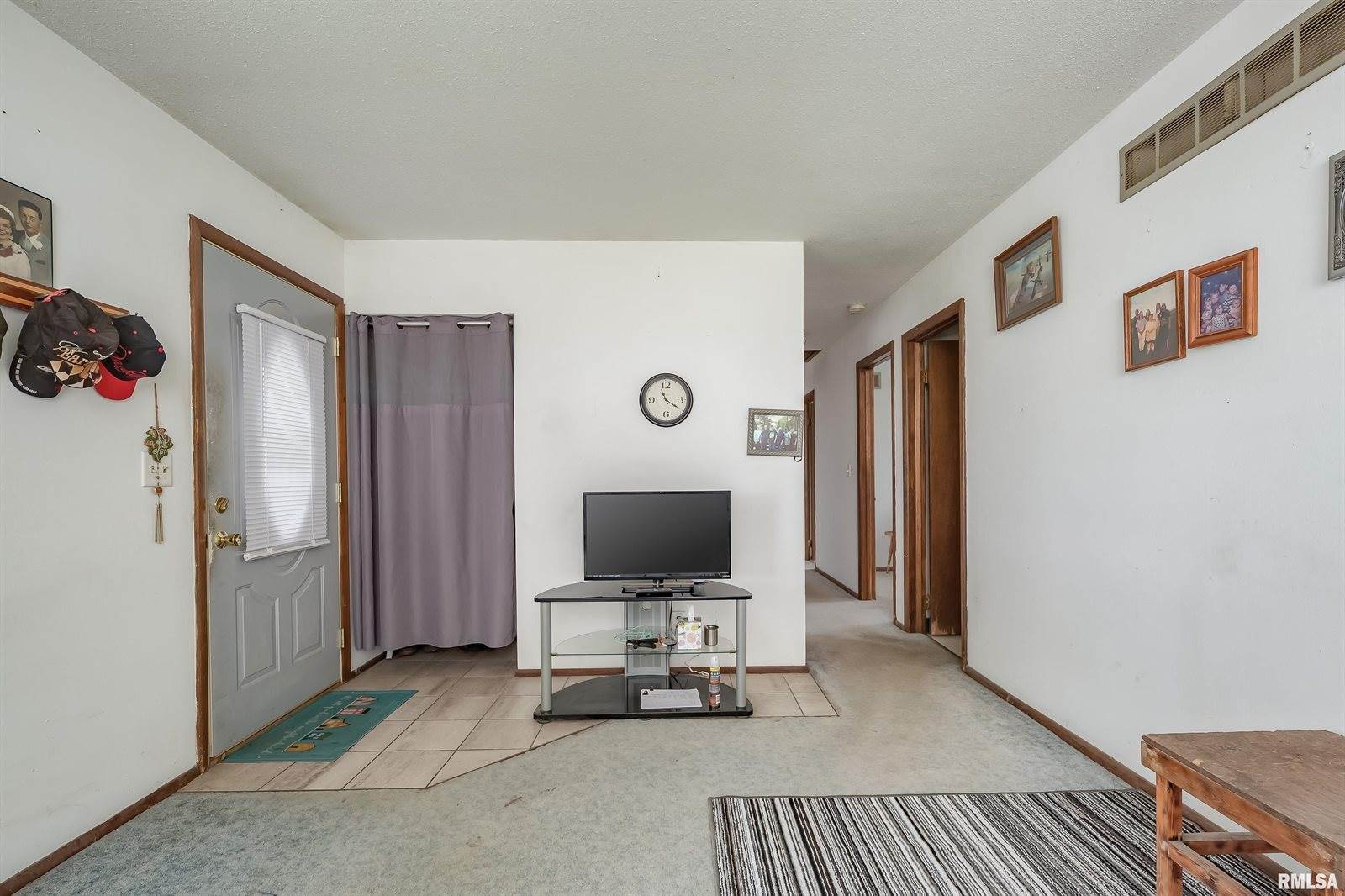 676 West 57TH Street, Davenport, IA 52806