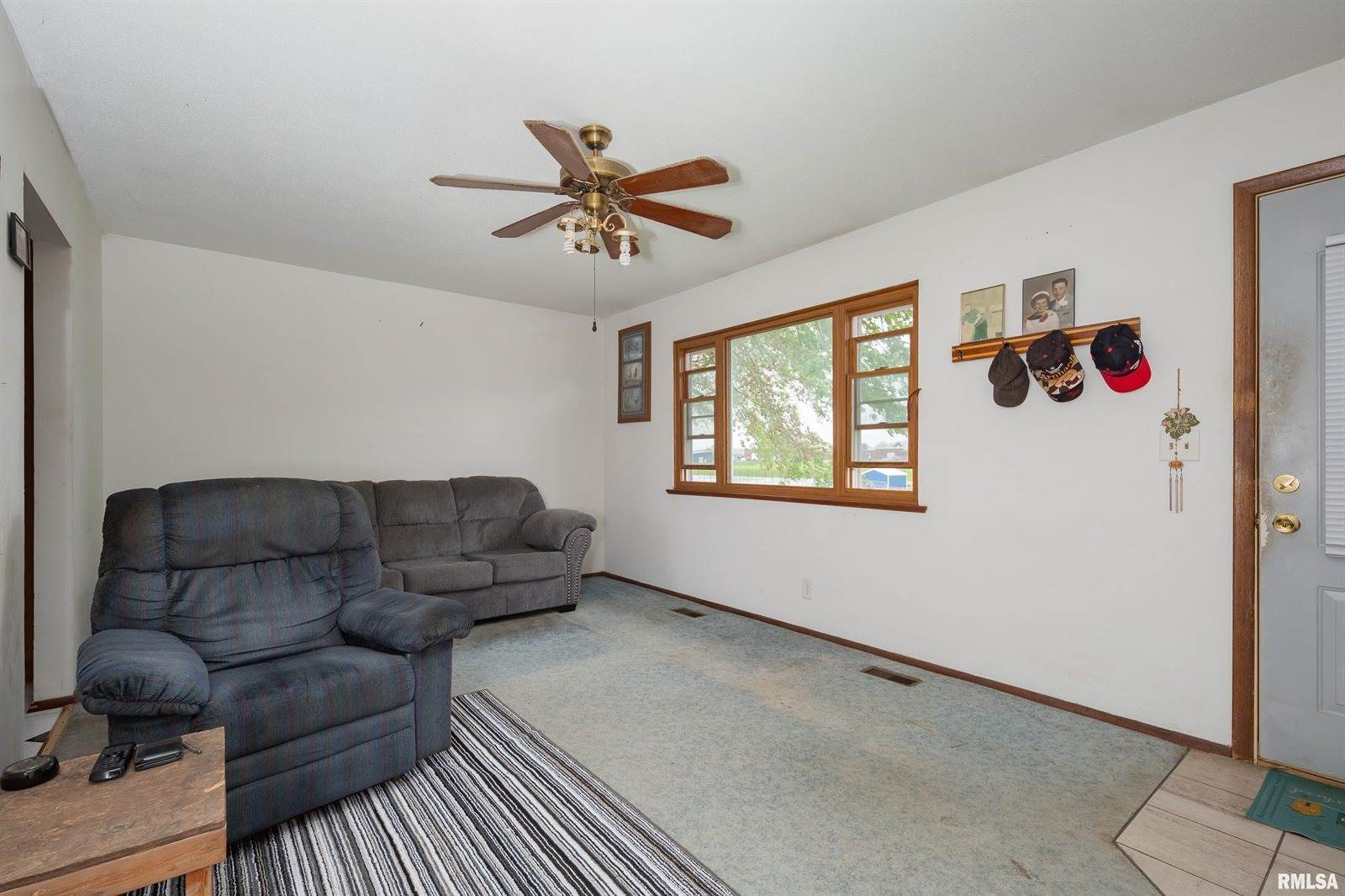 676 West 57TH Street, Davenport, IA 52806