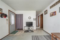 676 West 57TH Street, Davenport, IA 52806