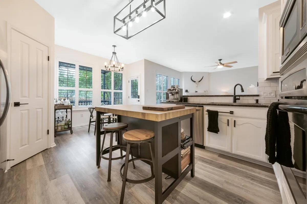 12407 Old Salt Trl, Austin, TX 78732