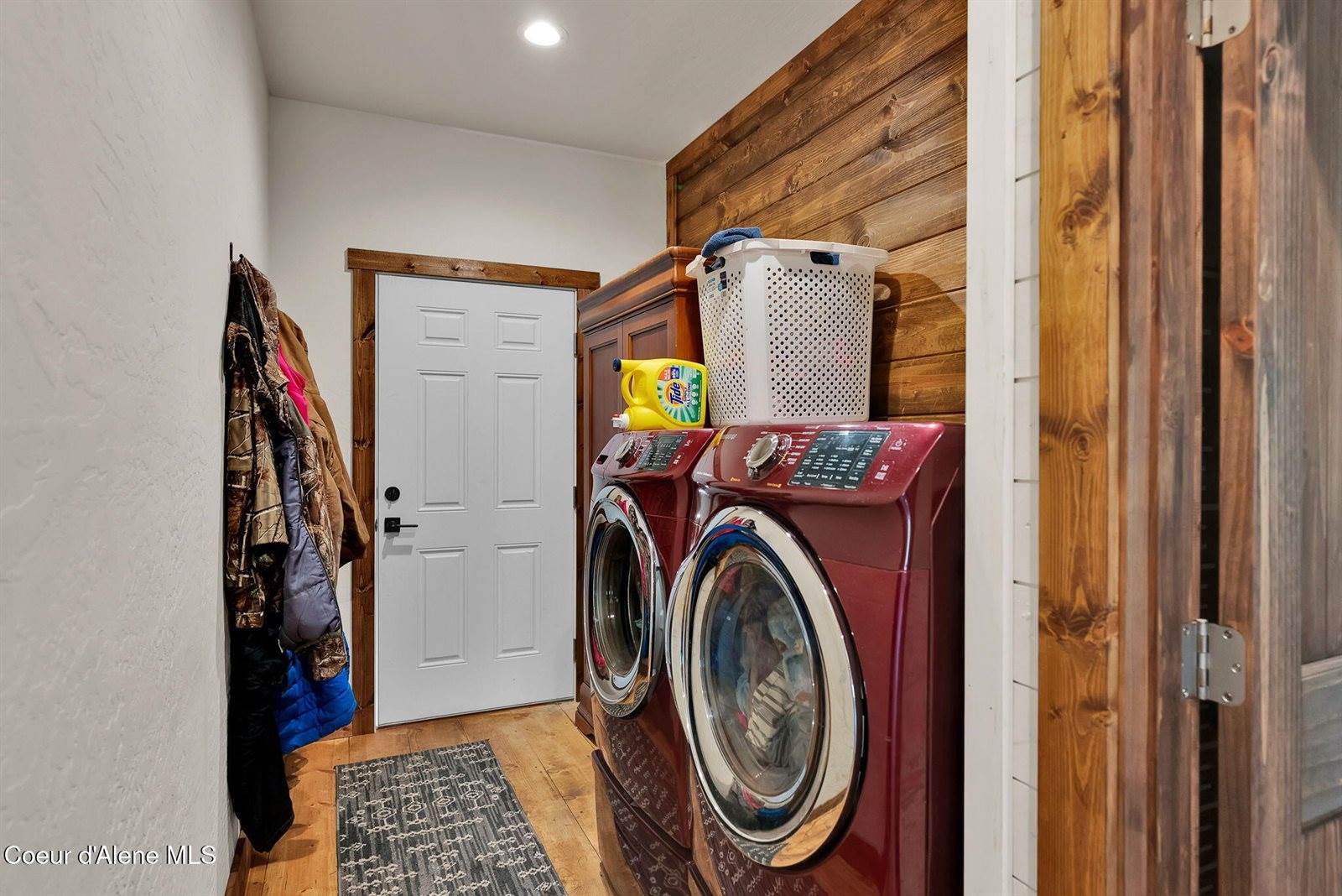 629 Bandy Rd, Priest River, ID 83856