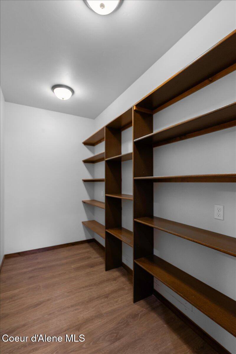 30619 North 5th St, Athol, ID 83801