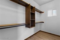 30619 North 5th St, Athol, ID 83801