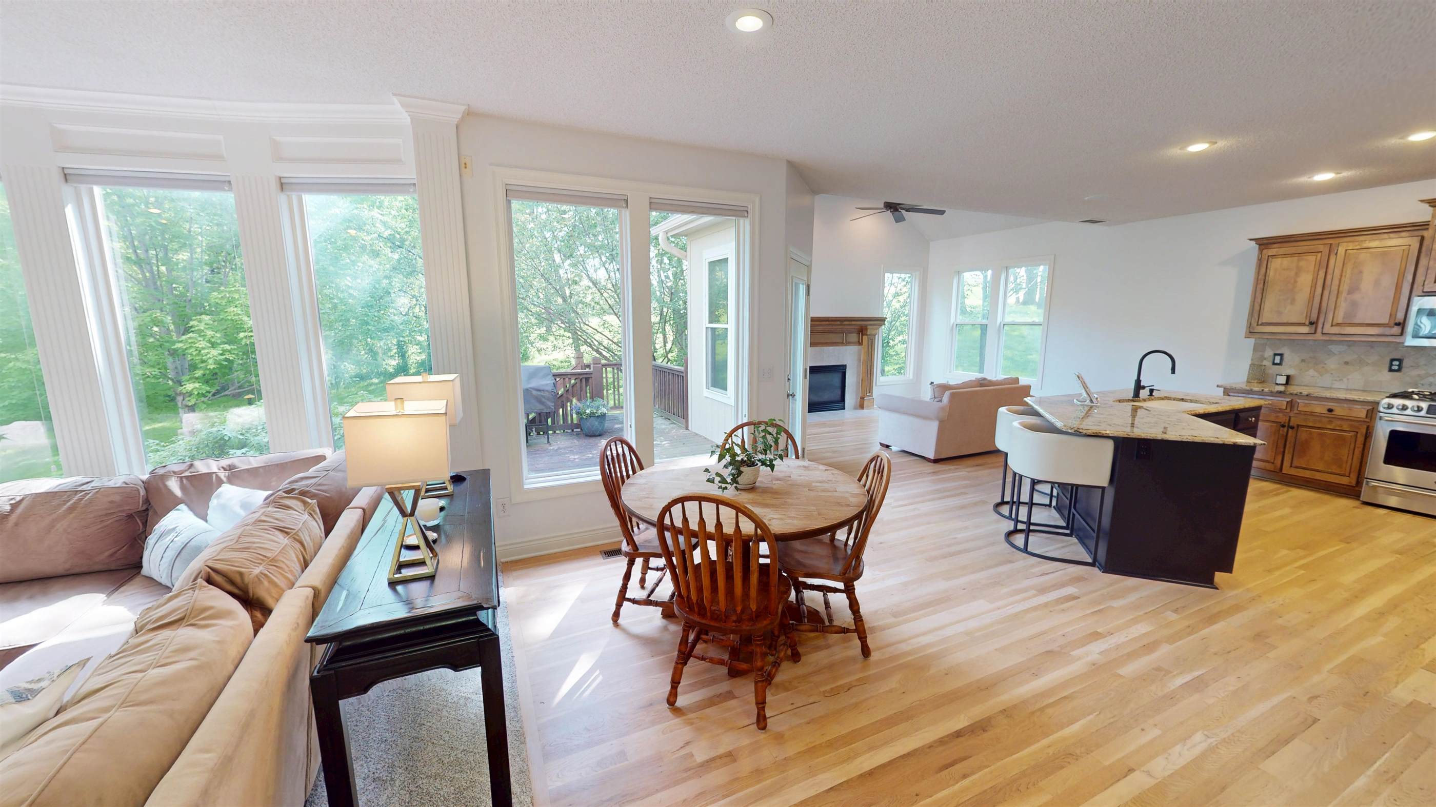 22306 W 44th Terrace, Shawnee, KS 66226