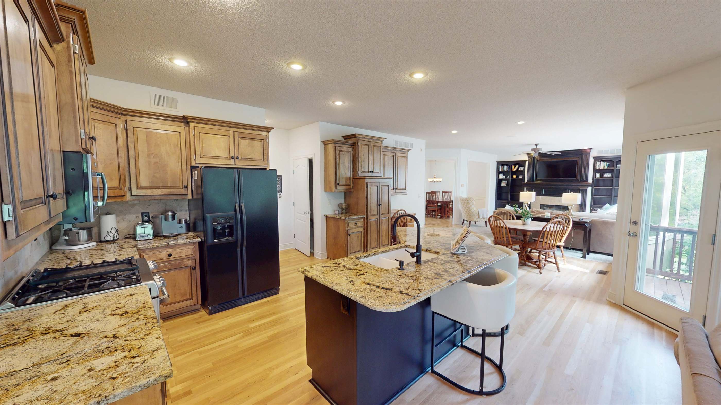 22306 W 44th Terrace, Shawnee, KS 66226