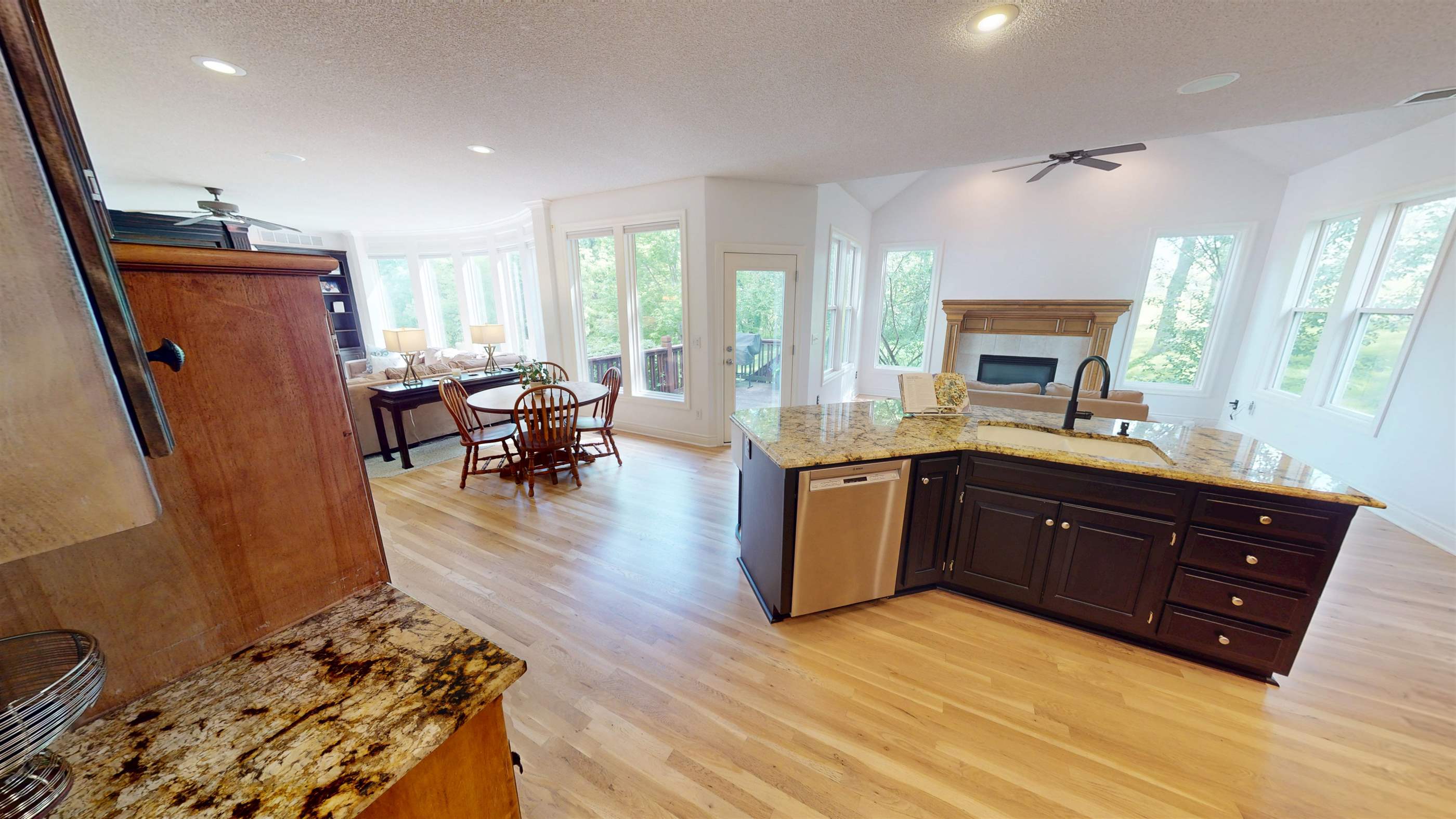 22306 W 44th Terrace, Shawnee, KS 66226