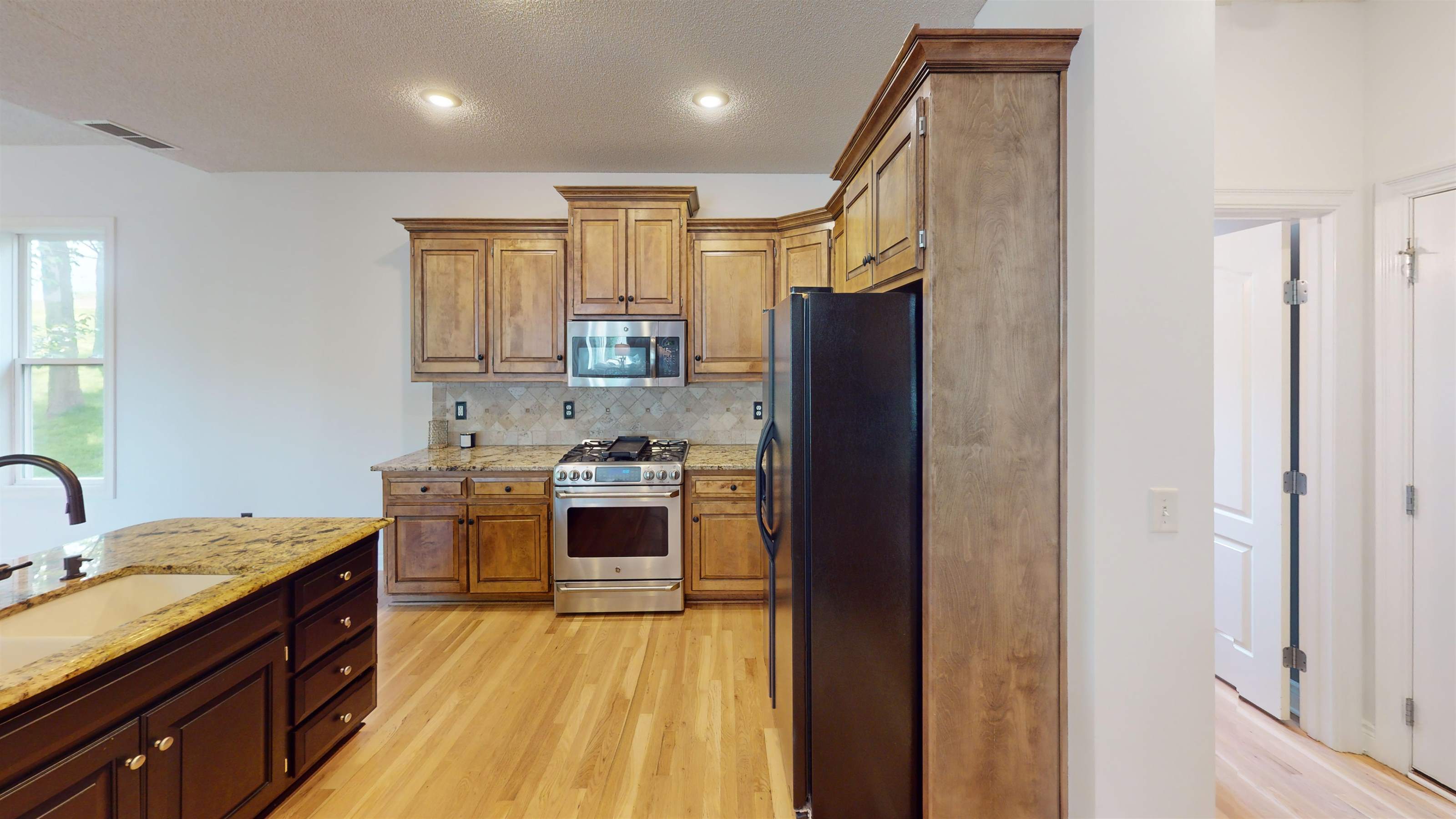 22306 W 44th Terrace, Shawnee, KS 66226