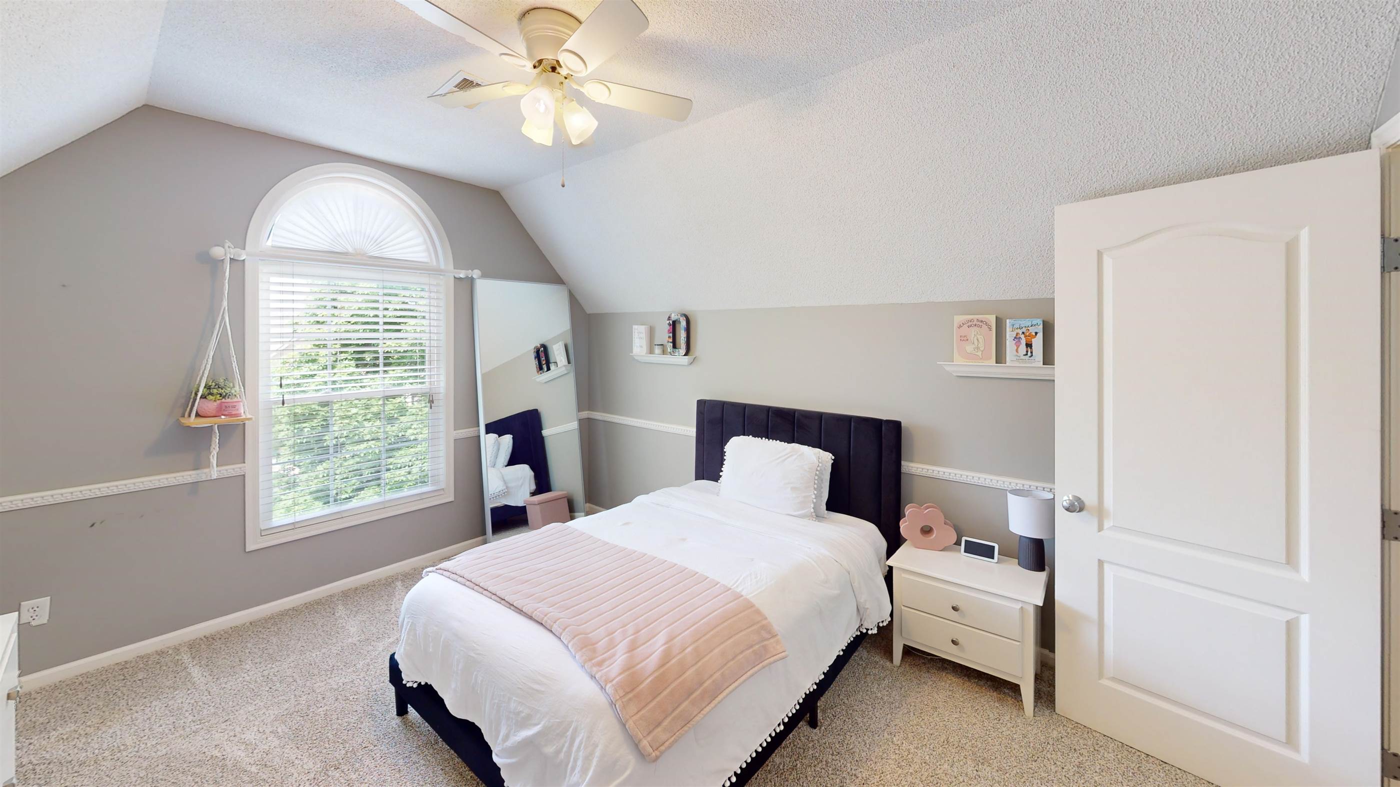 22306 W 44th Terrace, Shawnee, KS 66226