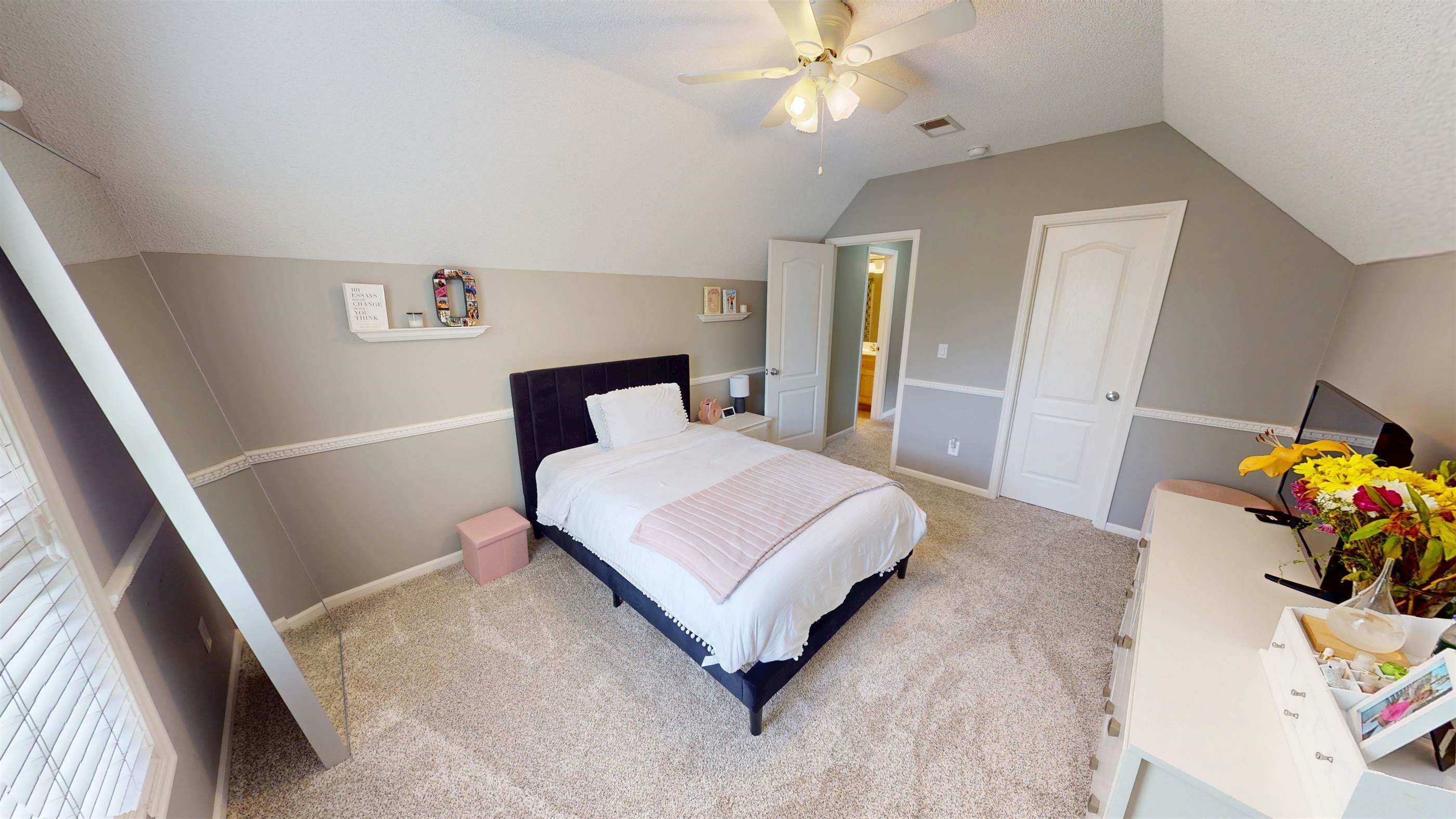 22306 W 44th Terrace, Shawnee, KS 66226