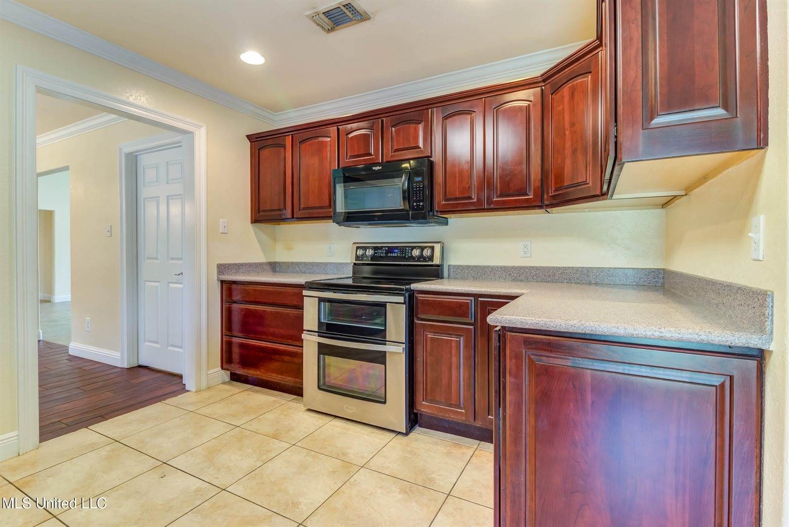 14924 Nassau Drive, Biloxi, MS 39532