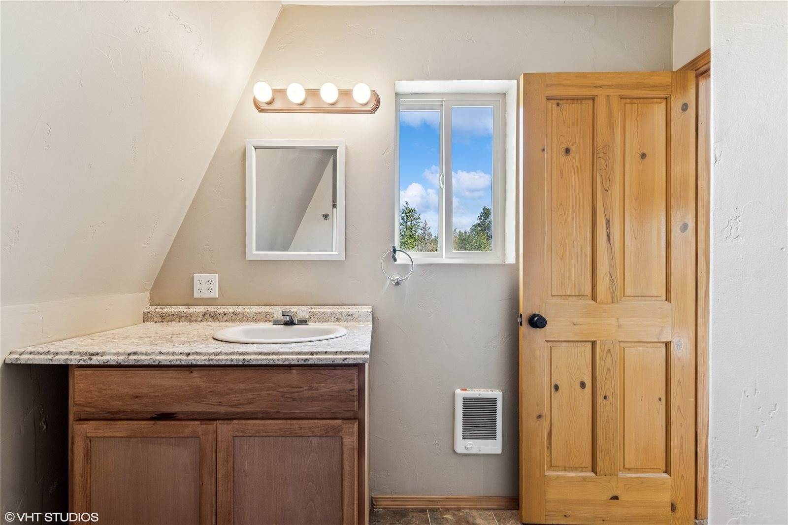 515 Gopher Lane, Marion, MT 59925