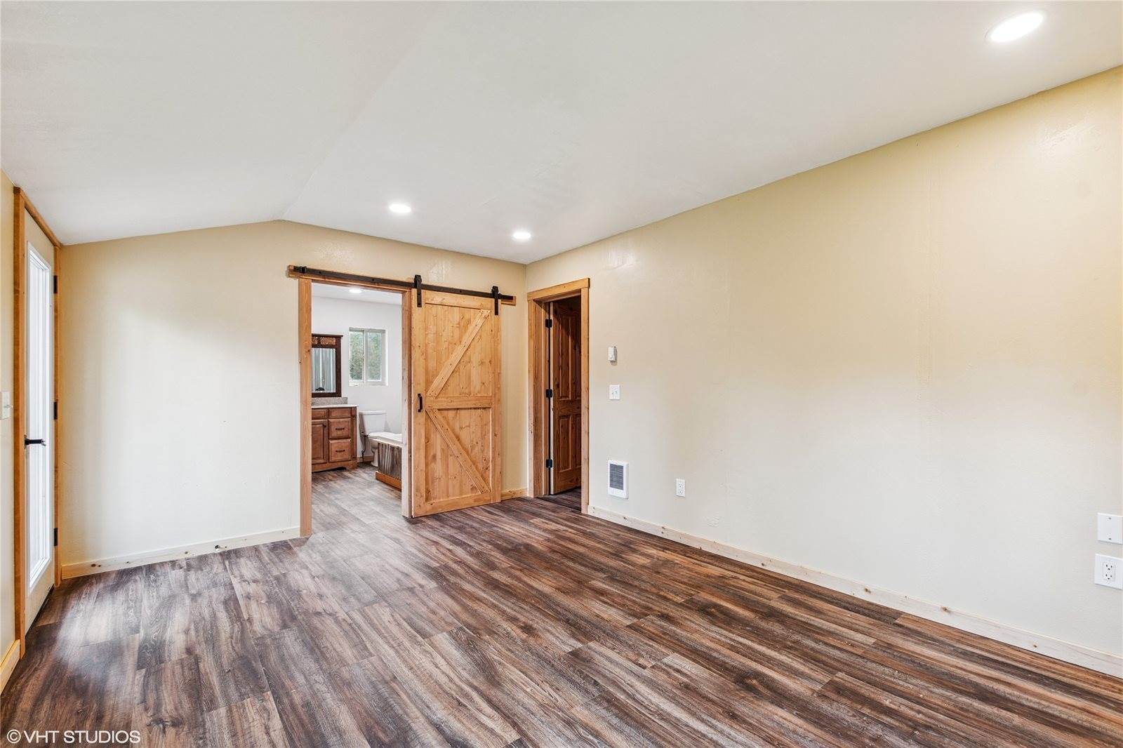 515 Gopher Lane, Marion, MT 59925