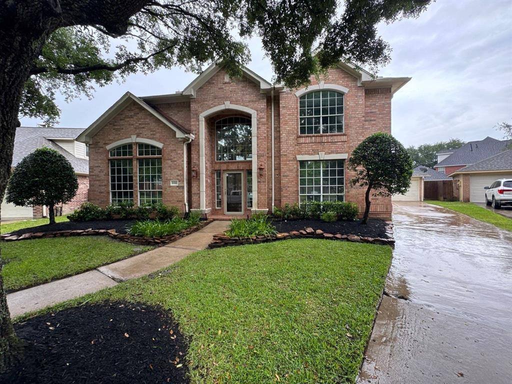 8318 Castle Pond Court, Houston, TX 77095